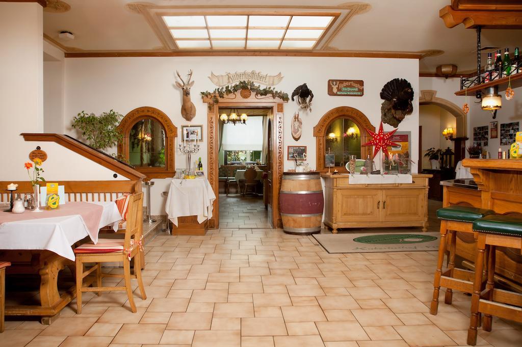 Hubertushof Fromwald Hotel Und Gasthof Bad Fischau Экстерьер фото