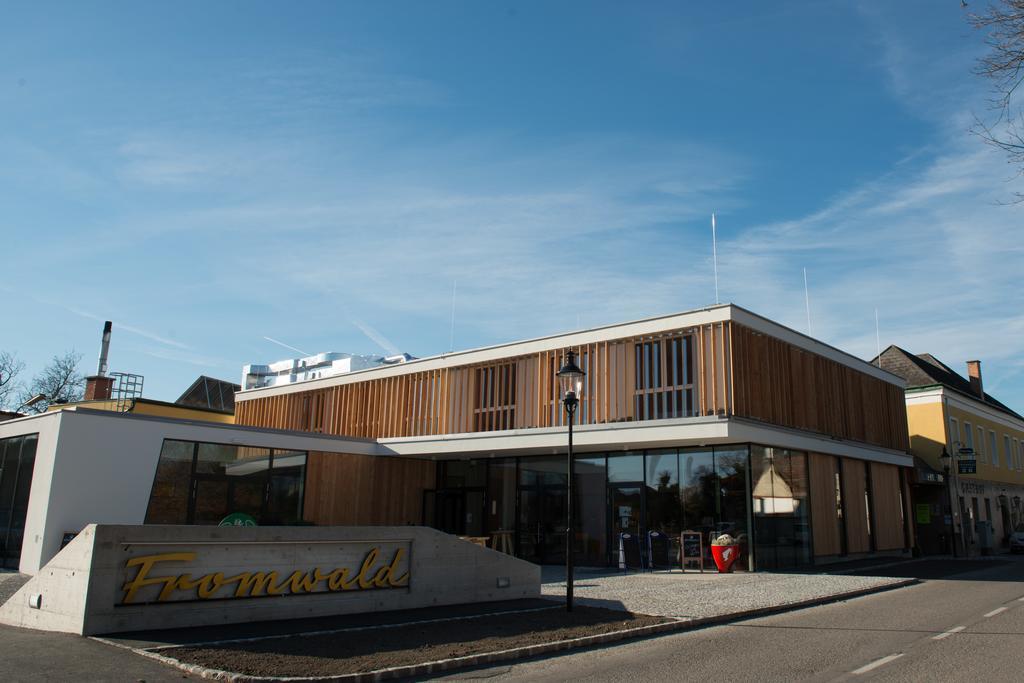 Hubertushof Fromwald Hotel Und Gasthof Bad Fischau Номер фото