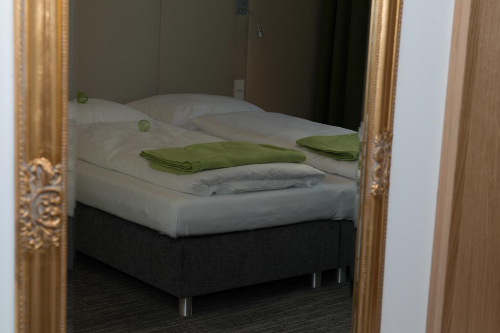 Hubertushof Fromwald Hotel Und Gasthof Bad Fischau Номер фото