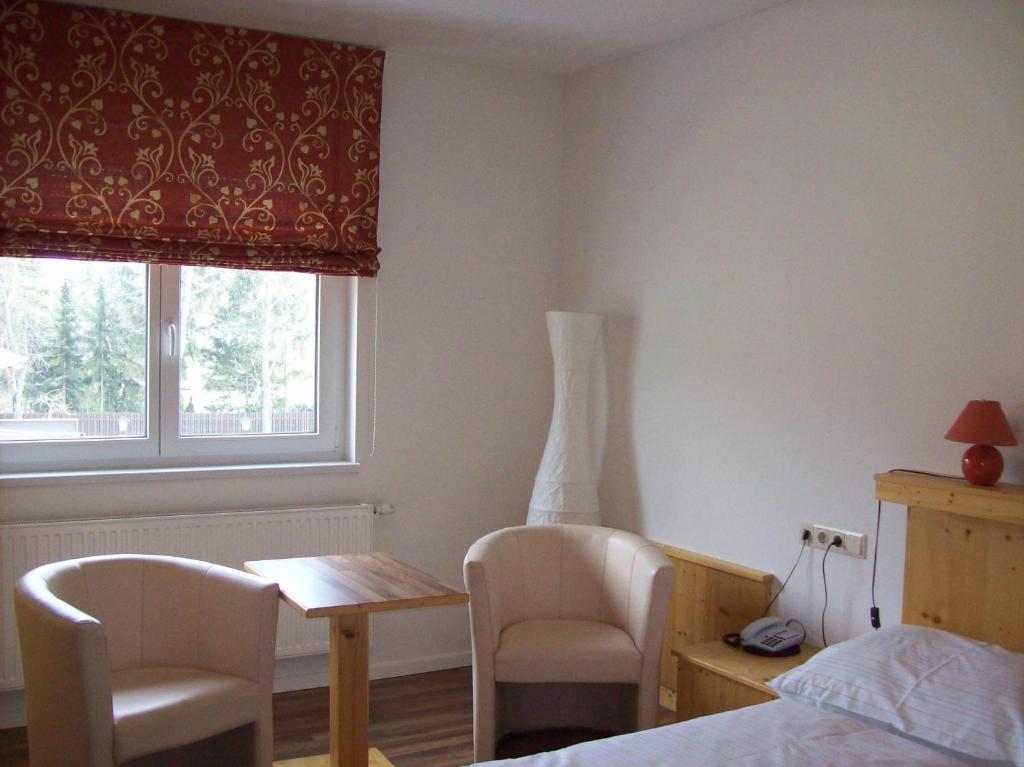 Hubertushof Fromwald Hotel Und Gasthof Bad Fischau Номер фото